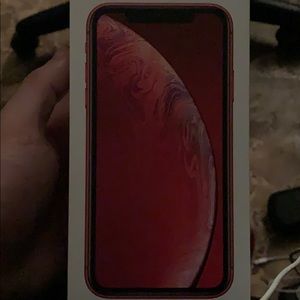 iPhone XR (unlocked) comes w/ everything